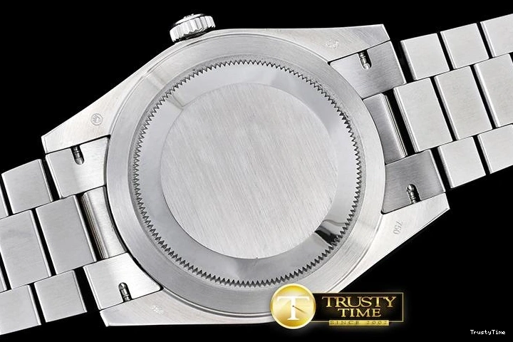 0203 RDD0206C – DayDate Trendsetting 670